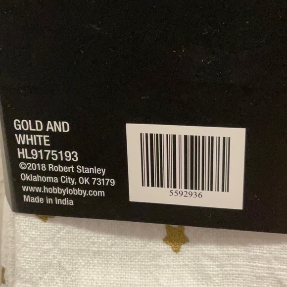 Robert Stanley Home Collection Christmas Table Throw White/ Gold NWTS - Picture 5 of 5